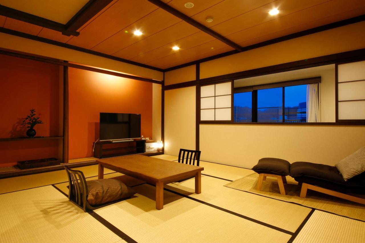 Hokuriku Yamashiro Onsen Hotel Kikyou Kaga  Extérieur photo