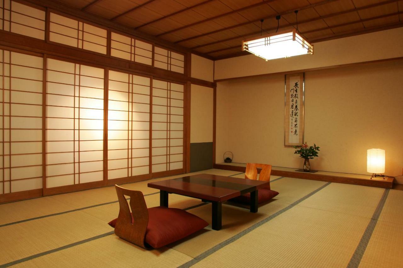 Hokuriku Yamashiro Onsen Hotel Kikyou Kaga  Extérieur photo